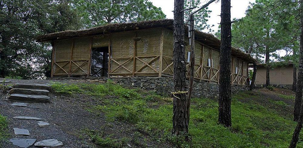 Aamod Resort Shimla Exterior foto